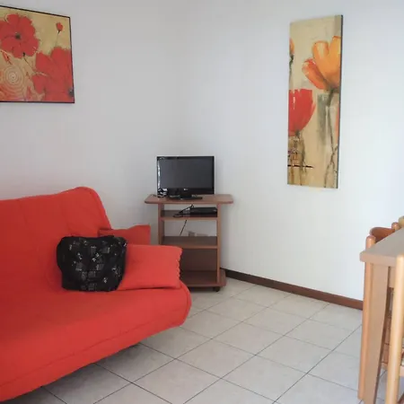 Cozy Flat With Pool 500m From The Golden *